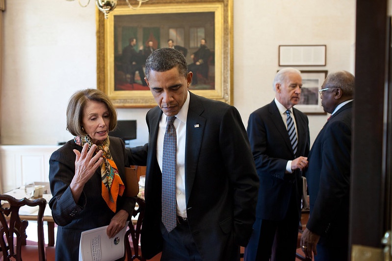Razgovarali Obama i Pelosi: Zabrinuti zbog Bidena!
