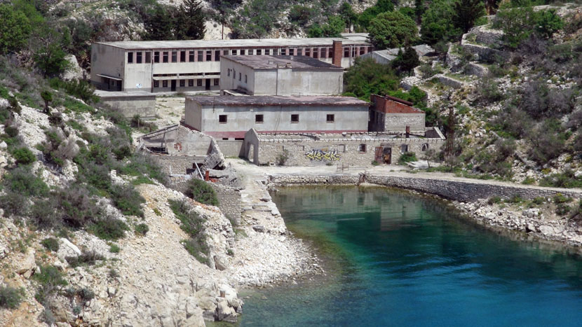 Obeštećenje za žrtve Golog otoka iz Crne Gore