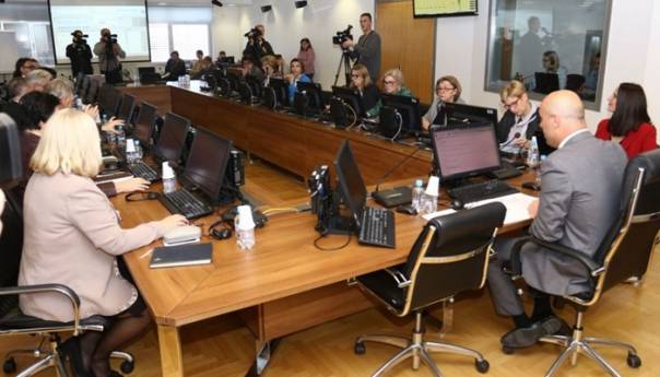 Obezbijediti ravnopravan pristup pravdi svim ljudima