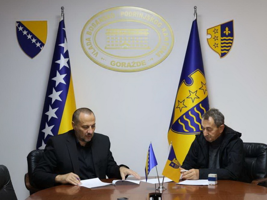 Obezbijeđen prijevoz za učenike iz RS koji se školuju u BPK Goražde