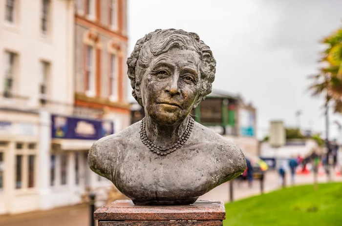 Obilježava se stota godišnjica prvog detektivskog romana Agathe Christie