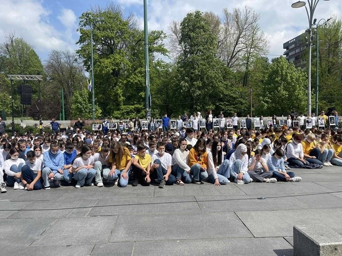 Obilježavanja godišnjica masovnih stradanja građana Sarajeva sastavni dio školskog kalendara
