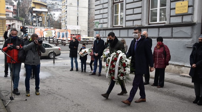 Obilježena 27. godišnjica od masakra počinjenog ispred OŠ "Safvet–beg Bašagić"