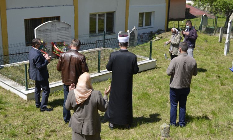 Obilježena 28. godišnjica zločina nad bošnjačkim civilima u Srebrenici