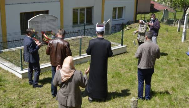 Obilježena 28. godišnjica zločina nad bošnjačkim civilima u Srebrenici