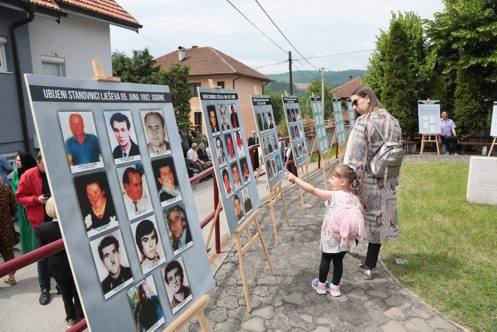 Obilježena 31. godišnjica strijeljanja 22 stanovnika Lješeva