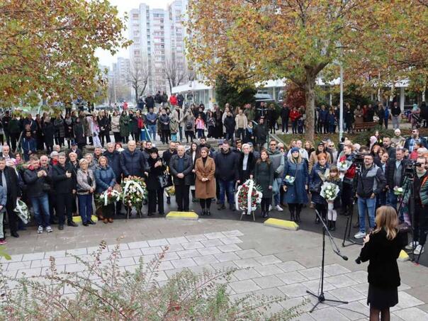Obilježena 32. godišnjica od ubistva učiteljice Fatime Gunić i njenih učenika
