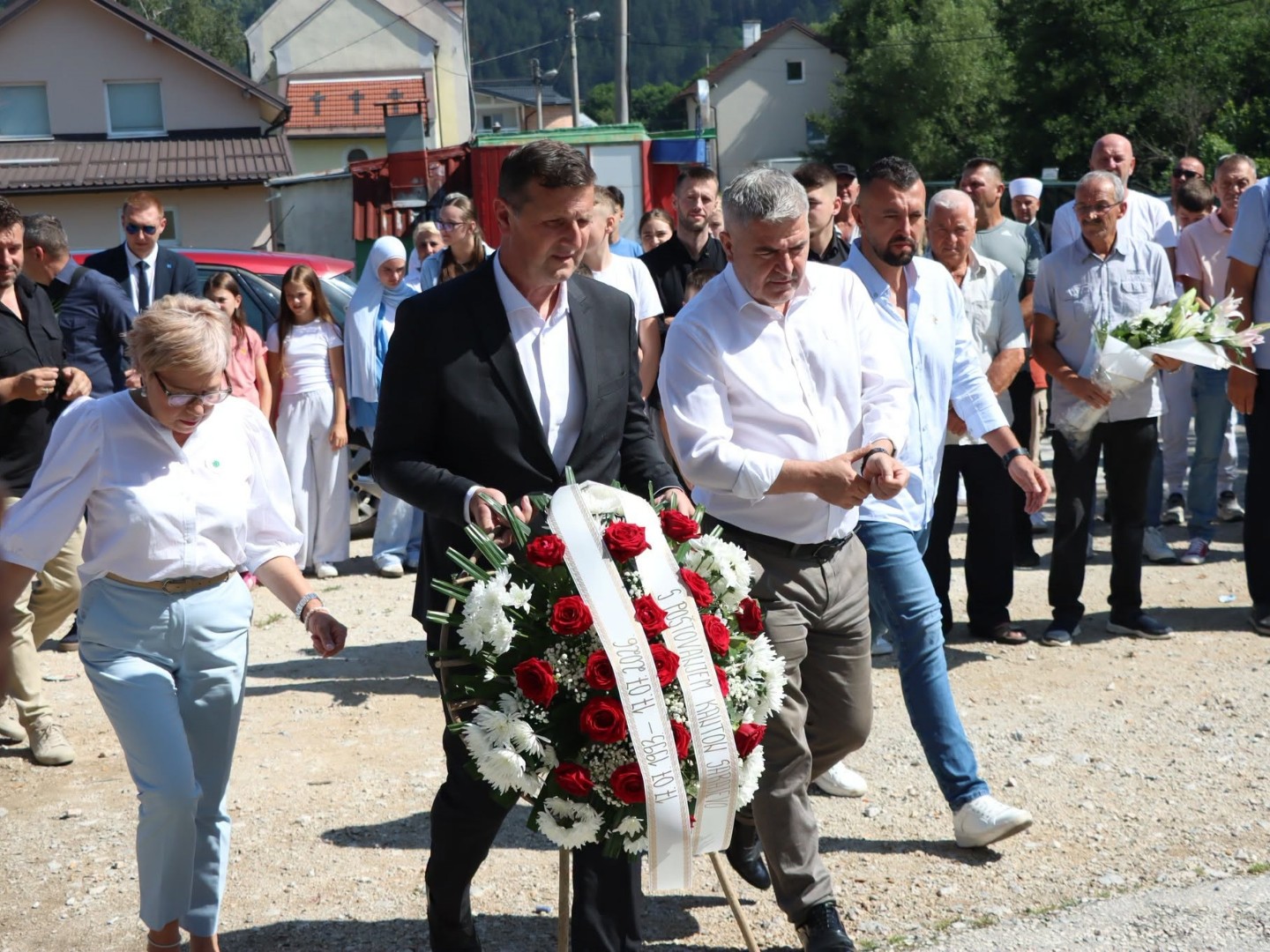 Obilježena 33. godišnjica masakra kod škole u Tarčinu