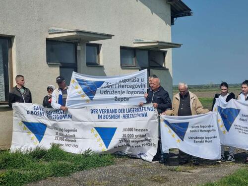 Obilježena 34. godišnjica otvaranja prvog logora za Bošnjake u Batkoviću