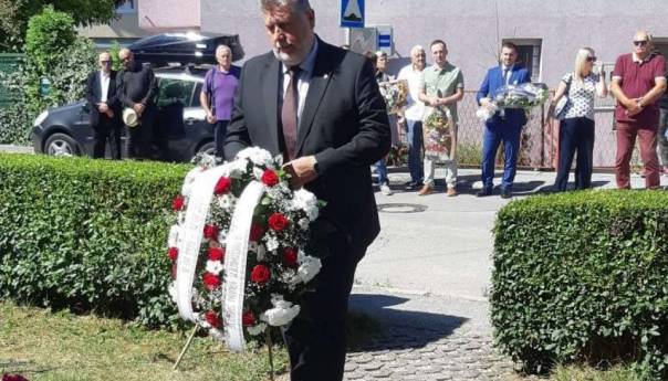 Obilježena godišnjica masakra u ulici Hakije Turajlića na Dobrinji