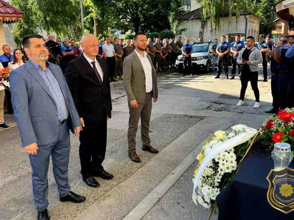 Obilježena godišnjica pogibije policajca Ante Valjana u Travniku