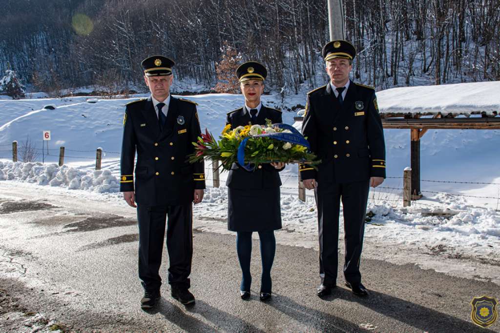 Obilježena treća godišnjica od ubistva policijskog službenika FUP-a Mahira Begića