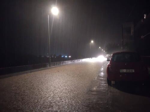 Obilna kiša pogodila jug Dalmacije: Poplave u Pločama i na Pelješcu