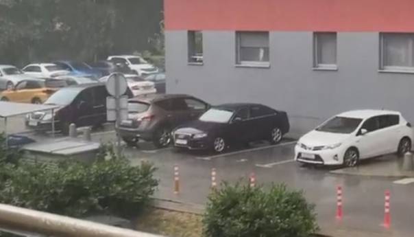 Obilna kiša u Zagrebu, poplavljene ulice i podrumi