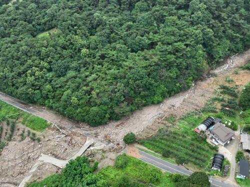 Obilne kiše poplavile Južnu Koreju i odnijele najmanje četiri života