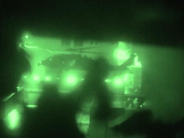 Objavili snimak: Američki marinci upali na iranski brod