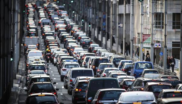 Objavljen novi plan EU za zabranu dizelaša i benzinaca