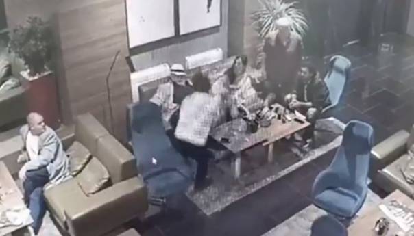 Objavljen snimak napada Bjelogrlića na reditelja Antonijevića