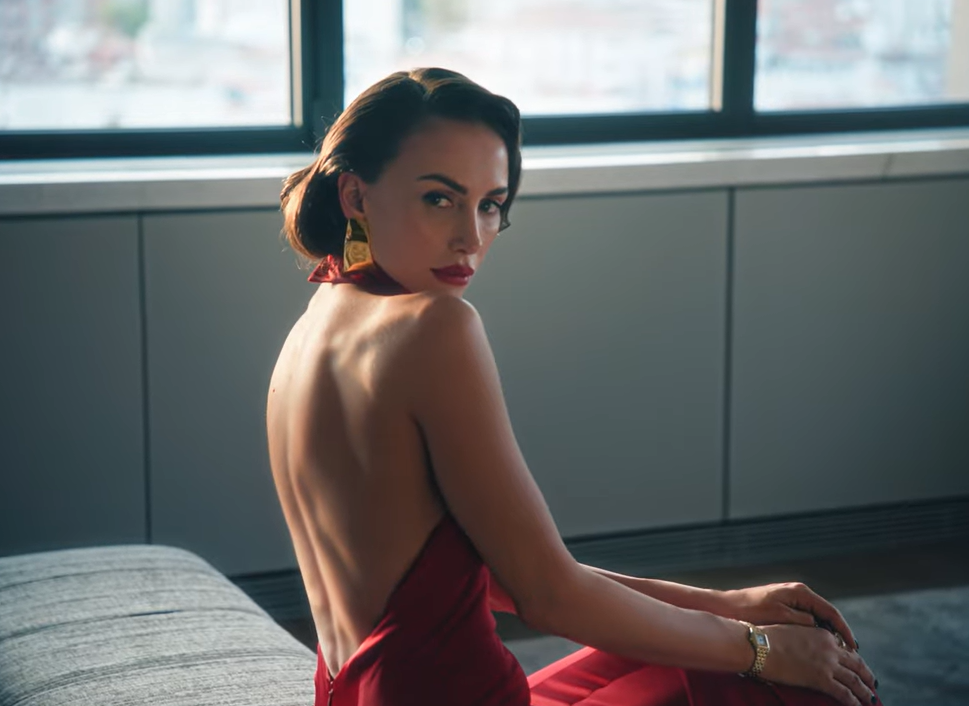Objavljen spot za duet Emine Jahović i Mirze Selimovića