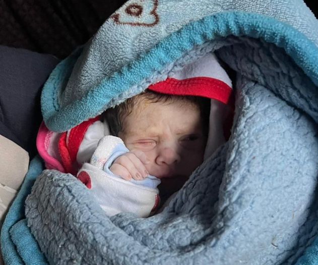 Objavljena fotografija bebe rođene 2024. u Gazi