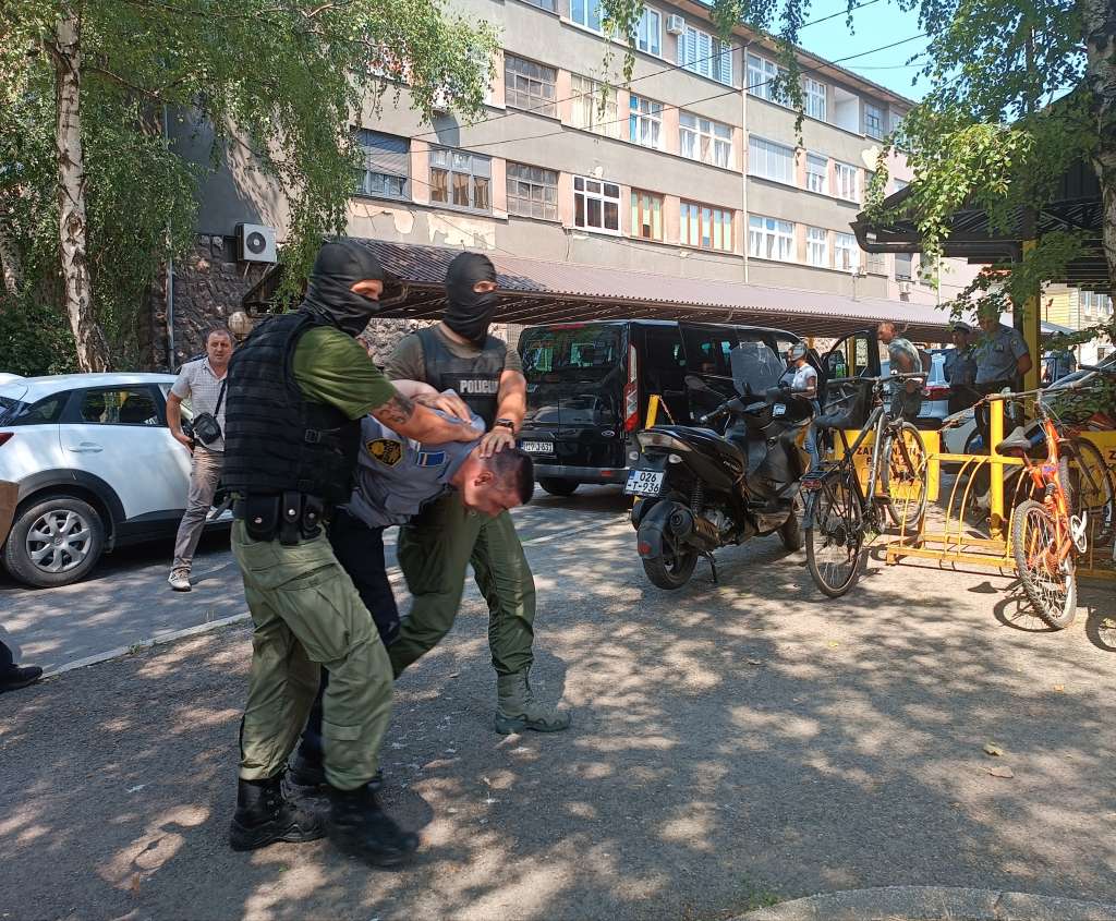 Objavljeni detalji: Policajci iz Kaknja uhapšeni zbog uglja