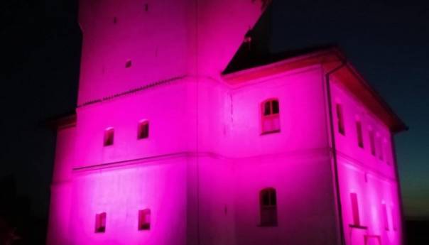 Objekti širom BiH osvjetljeni u pink boji
