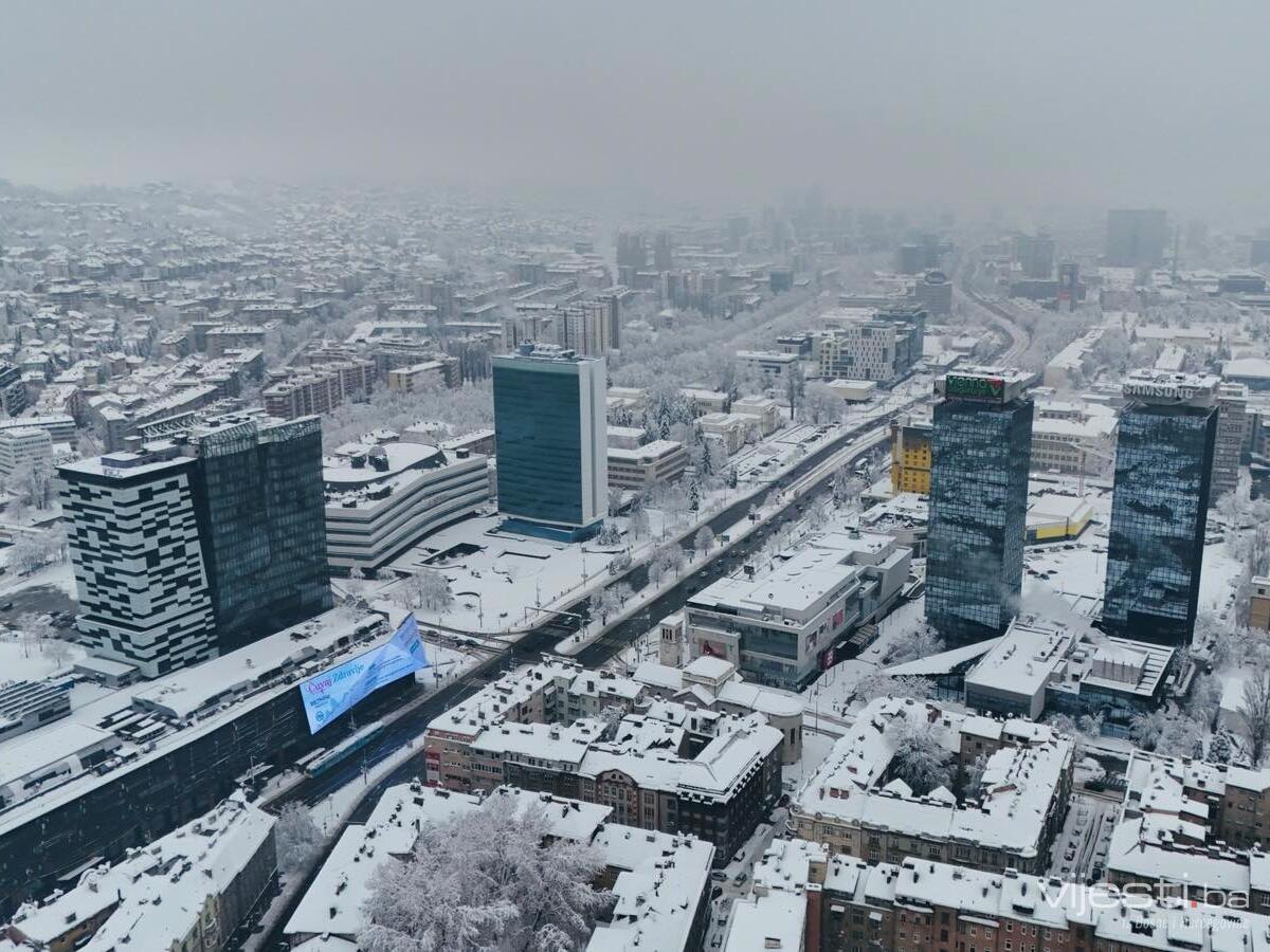 Oblačno vrijeme sa kišom i snijegom u Bosni, u Mostaru 7 stepeni