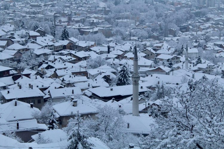 Oblačno vrijeme sa snijegom jutros u većem dijelu BiH