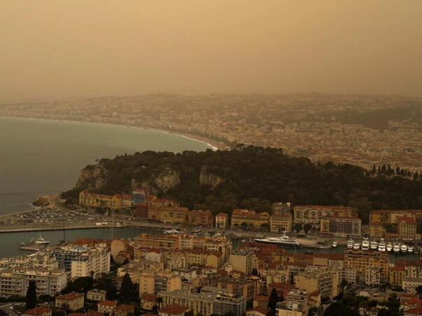 Oblak prašine iz Sahare prekrio Evropu