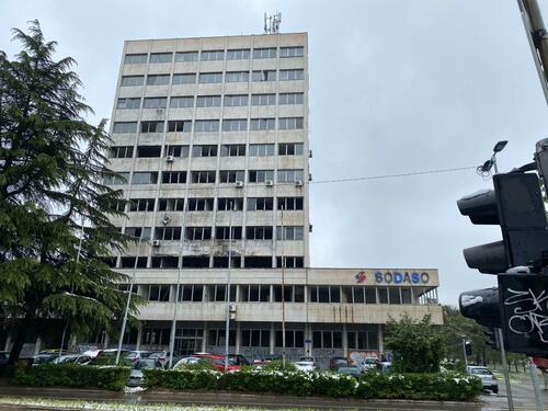 Obnavlja se zgrada Vlade TK koja je spaljena u protestima 2014. godine