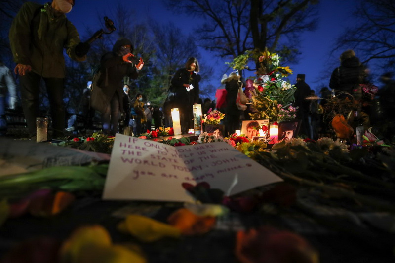 Obožavatelji odali počast Johnu Lennonu povodom 40. godišnjice smrti