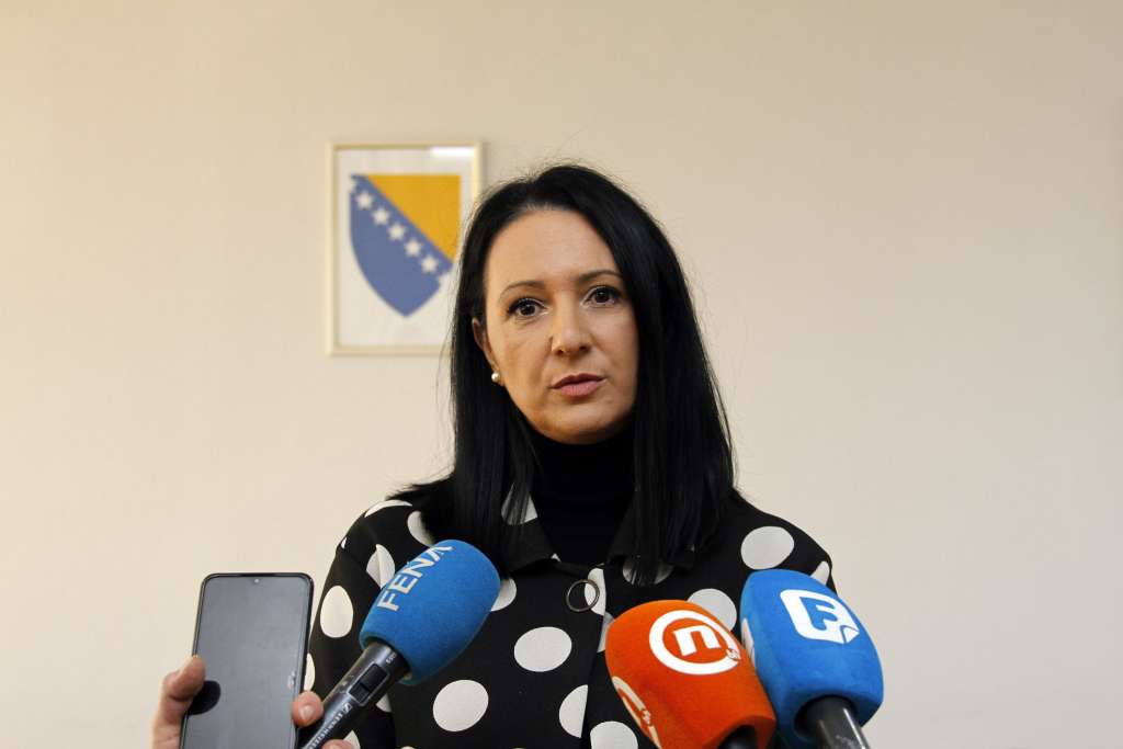 Obuća: SDA će na pregovore pozvati sve političke subjekte