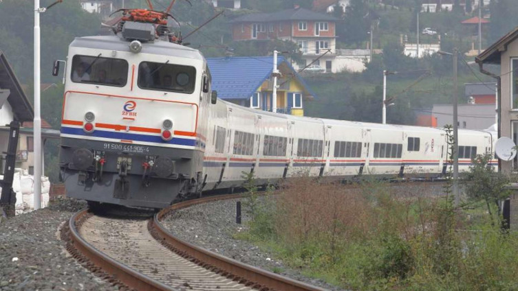 Obustava saobraćanja međuentitetskih vozova za Banju Luku i Bihać