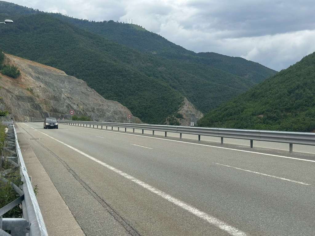 Obustavljen saobraćaj na putu Bosanska Gradiška-Nova Topola