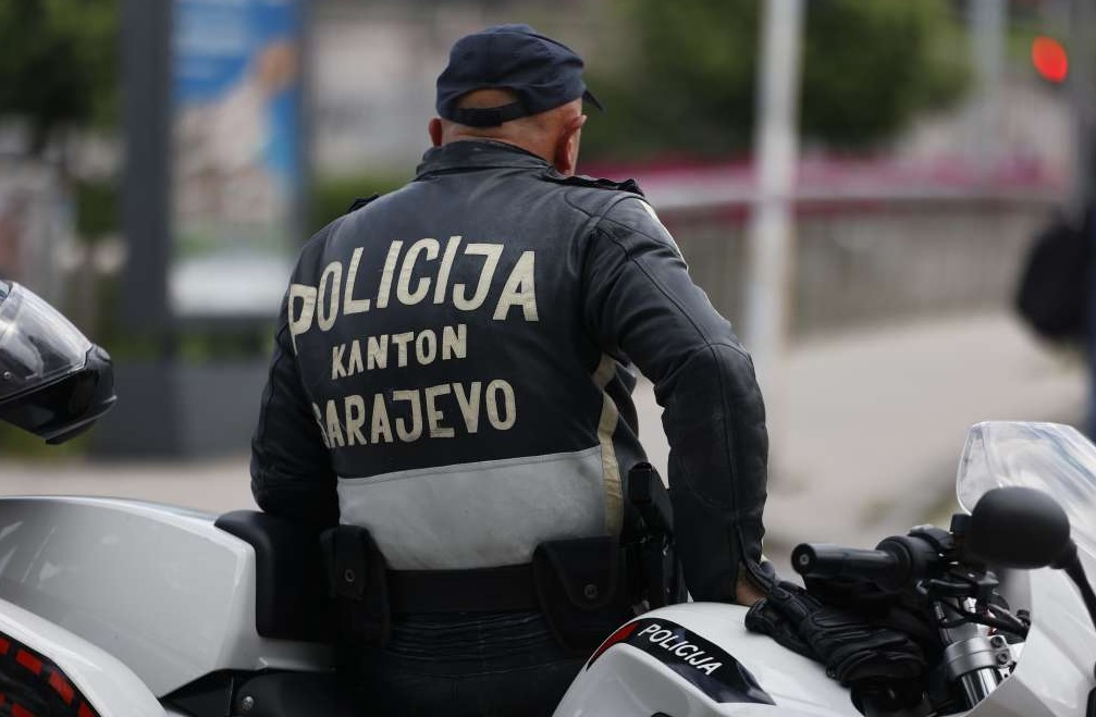 Obustavljen saobraćaj u na putu Sarajevo-Olovo i pravcu Međugorje-Zvirovići
