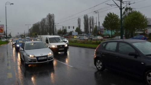 Očekuju se intenzivne padavine, vozite maksimalno oprezno