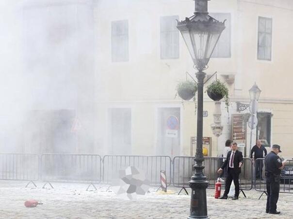 Očevidac detaljno ispričao kako se zapalio čovjek pred Saborom: 'Odmah je planuo...'