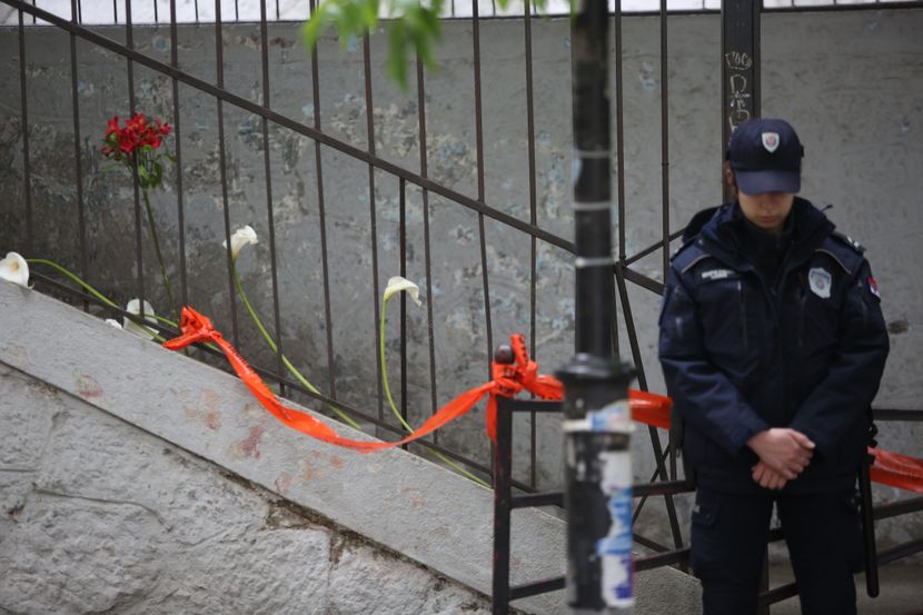 Ocu dječaka koji je počinio masakr u beogradskoj školi određen pritvor