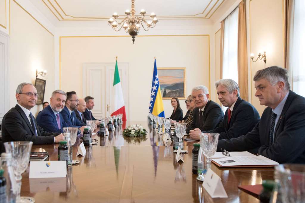 Očuvati stabilnost u BiH i nastaviti reformski proces na putu ka EU