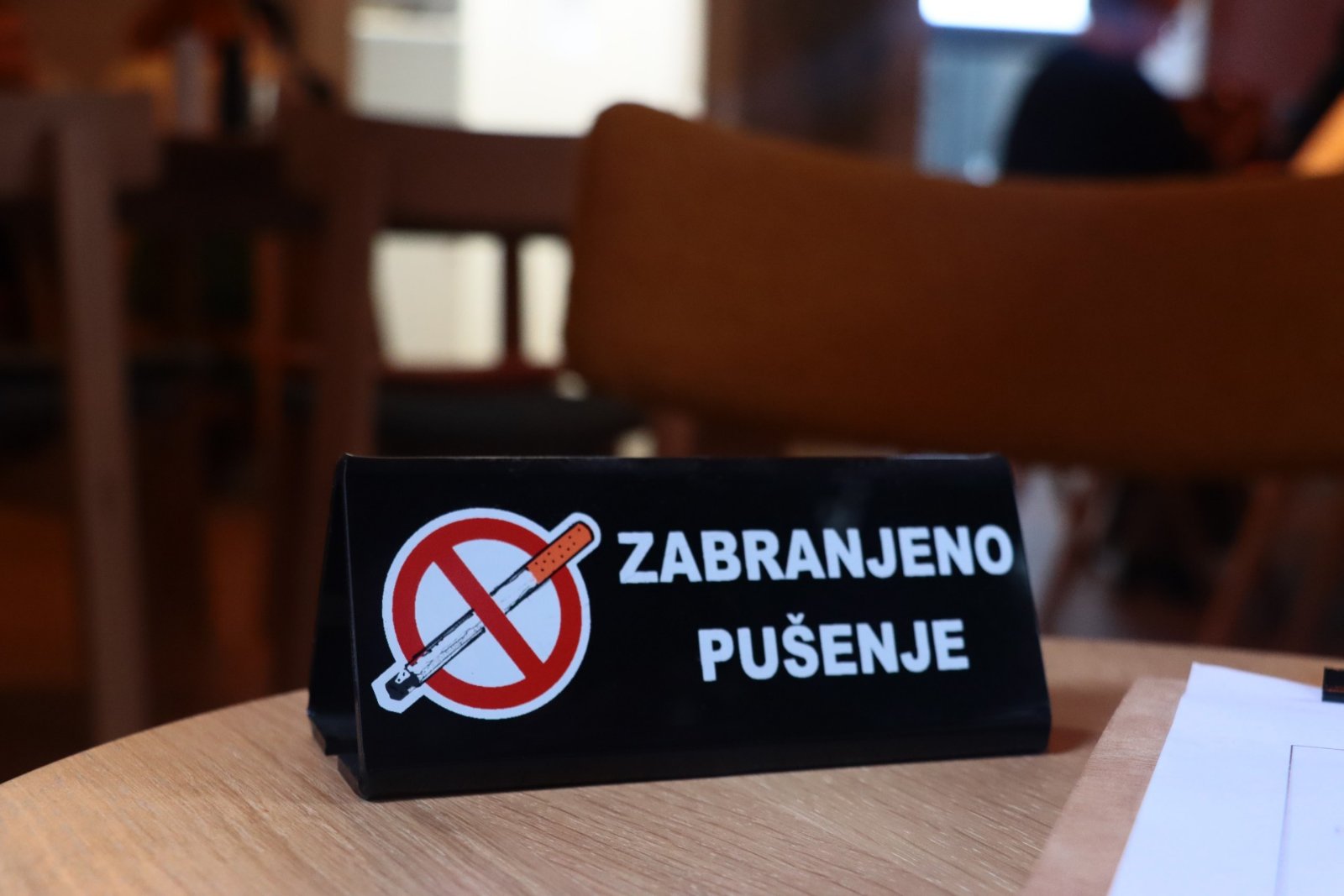 Od danas zabrana pušenja u zatvorenim objektima u FBiH