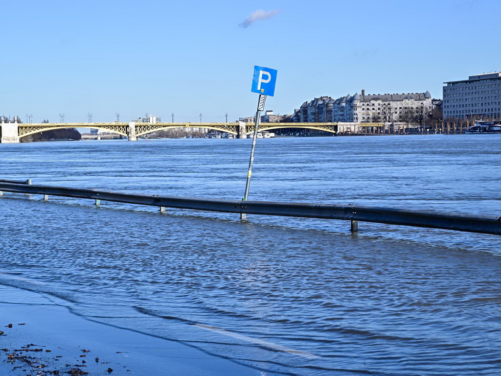 Od Londona do Budimpešte: Haos zbog poplava širom Evrope