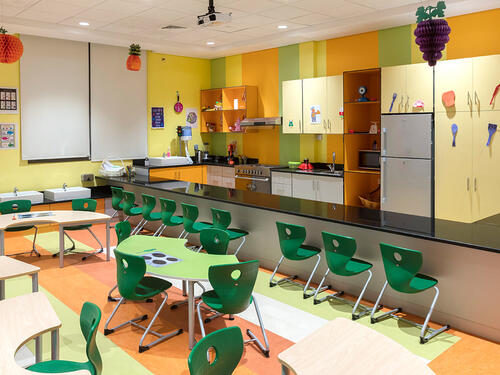 Od naredne godine 10 škola u KS imaće svoje restorane