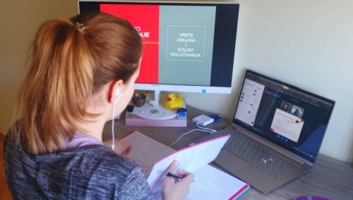 Od petka u srednjim školama KS online nastava
