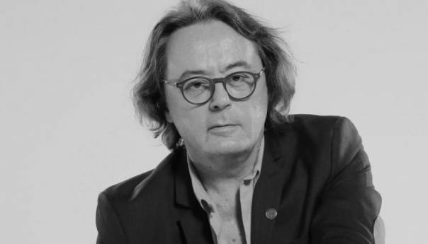 Od posljedica Covid-19 umro muzičar Aleksandar Sanja Ilić