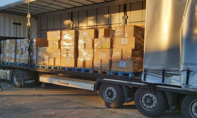 WHO donirao zdravstvenim ustanovama u RS 11 tona zaštitne opreme
