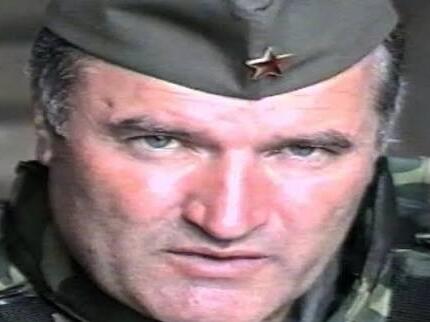 Od zakletog ateiste s petokrakom do "viteza srpstva": "Ovdje sam ti ja bog"