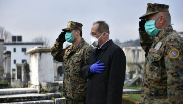 Odata počast šehidima, poginulim i umrlim pripadnicima Armije RBiH