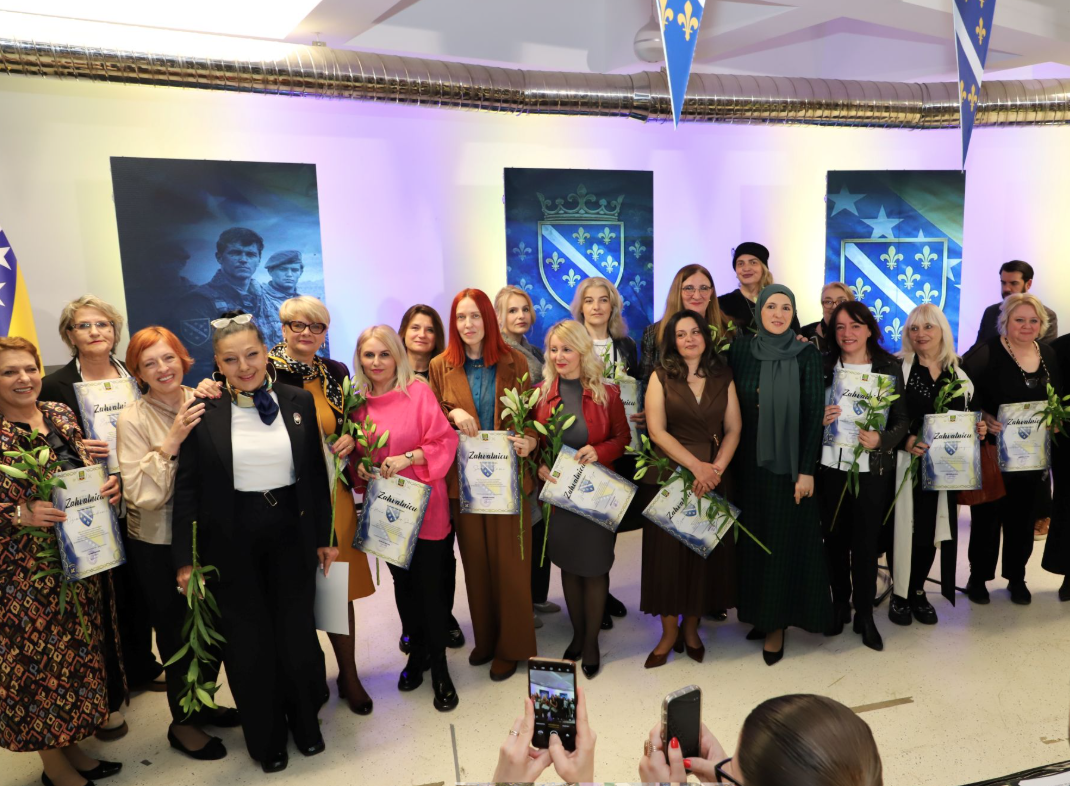 Odato priznanje ženama koje su učestvovale u odbrani Bosne i Hercegovine