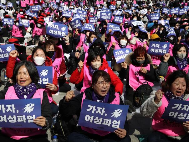 Odbacivanje braka i seksa: Trumpova pobjeda pokrenula rast južnokorejskog feminističkog pokreta