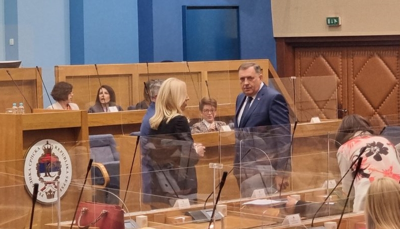 Odbijen Dodikov veto na odluke Predsjedništva BiH
